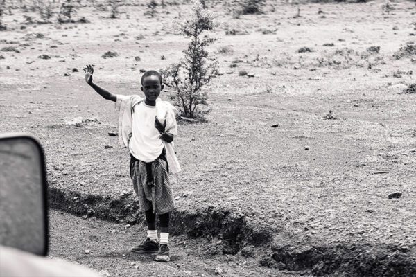 DE CAMINO AL COLEGIO(MASAI MARA,KENIA)